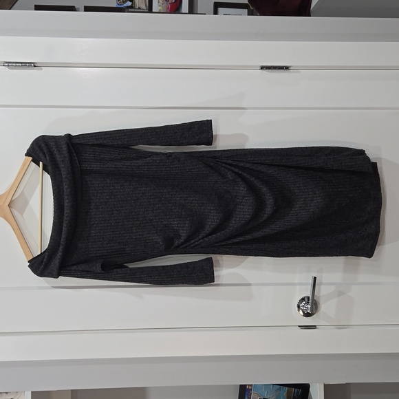 Le Chateau Dress - Winter Thick - Gray - long sleeve - Large - Picture 1 of 3